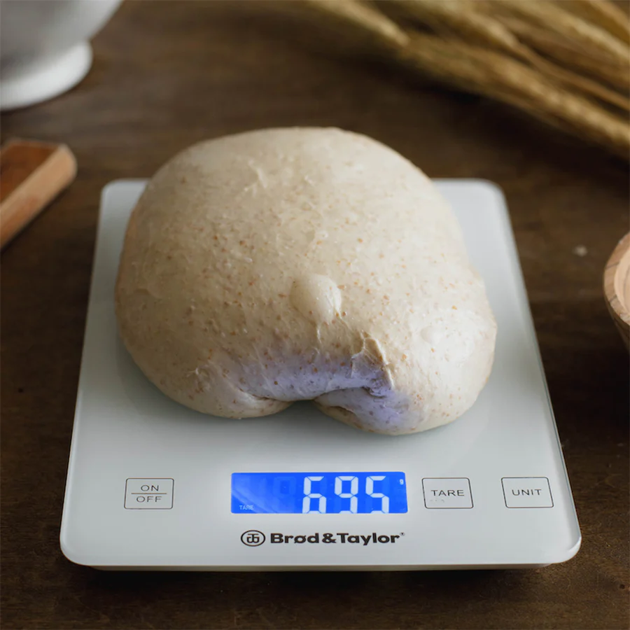 Baker’s Math Kitchen Scale by Brød & Taylor